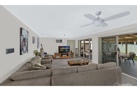 Property photo of 5 Sarah Close Killarney Vale NSW 2261