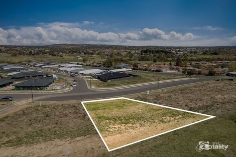 48 Honeysuckle Dr, Armidale, NSW 2350