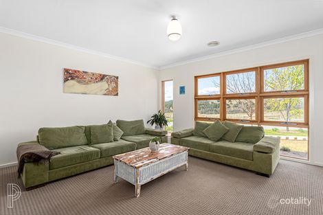 Property photo of 37 Annabelle View Coombs ACT 2611