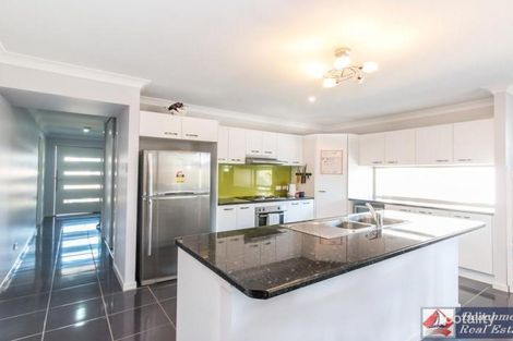 Property photo of 28 Adam Street Beachmere QLD 4510