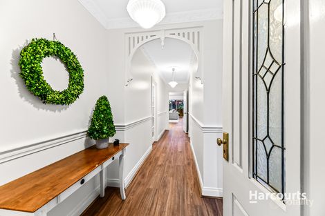 Property photo of 6 Fieldstone Boulevard Beaconsfield VIC 3807