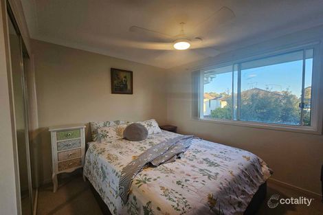 35 Tree Top Cct, Quakers Hill, NSW 2763