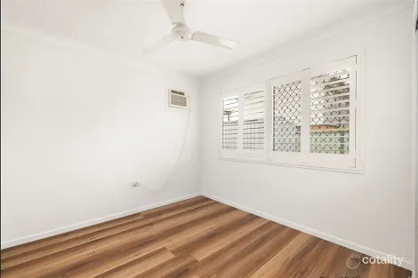 Property photo of 228 Middle Road Boronia Heights QLD 4124