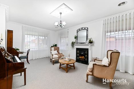 Property photo of 6 Fieldstone Boulevard Beaconsfield VIC 3807