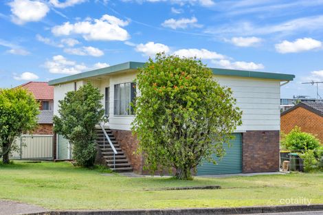 24 Pacific St, Caves Beach, NSW 2281