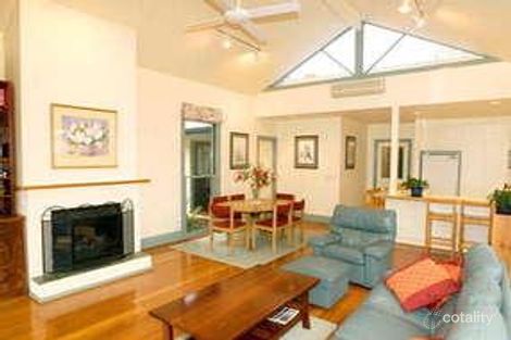 Property photo of 2 Sycamore Street Malvern East VIC 3145