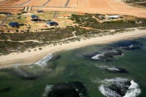 8 Edgewater Cl, Glenfield, WA 6532