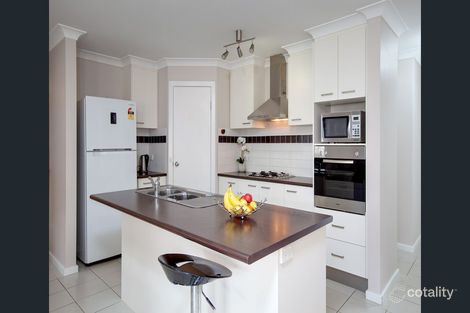 Property photo of 13 Craig Circuit Leneva VIC 3691