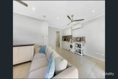 Property photo of 39 Yellow Cedar Place Palmwoods QLD 4555