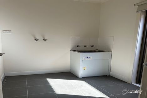 Property photo of 11 Dolphin Drive South Morang VIC 3752