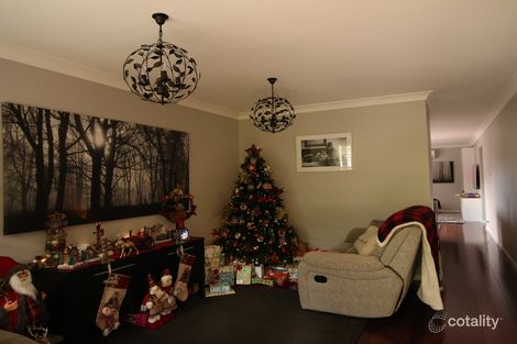 Property photo of 12 Merrivale Road Mount Hutton NSW 2290