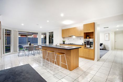 Property photo of 30 Jamieson Way Berwick VIC 3806