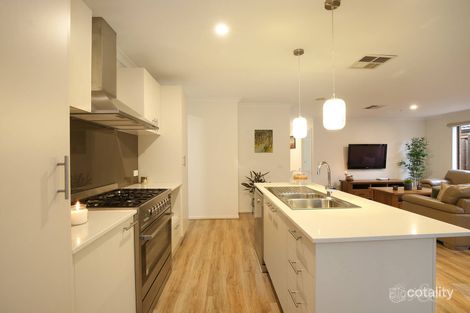 Property photo of 6 Tyalla Way Pakenham VIC 3810