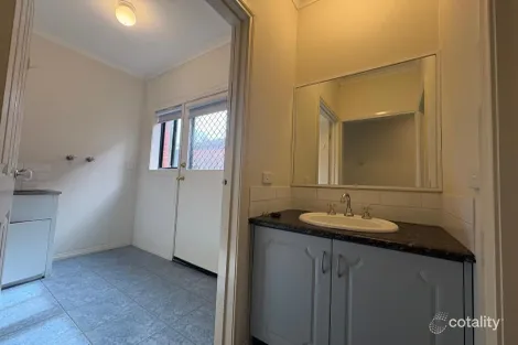 Property photo of 119 Gowanbrae Drive Gowanbrae VIC 3043