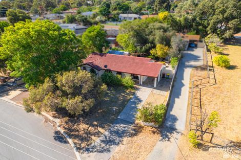 Property photo of 31 Lensham Place Armadale WA 6112