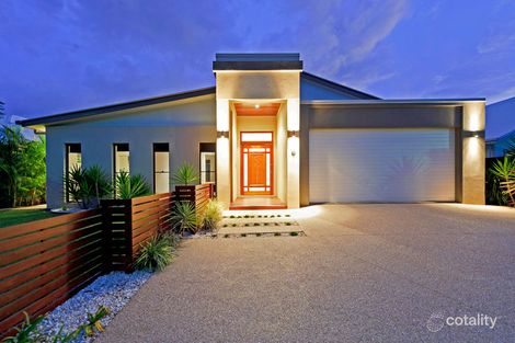 Property photo of 4 Ferrymans Court Helensvale QLD 4212