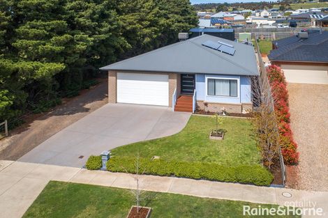 Property photo of 6 Rothschild Road Gisborne VIC 3437