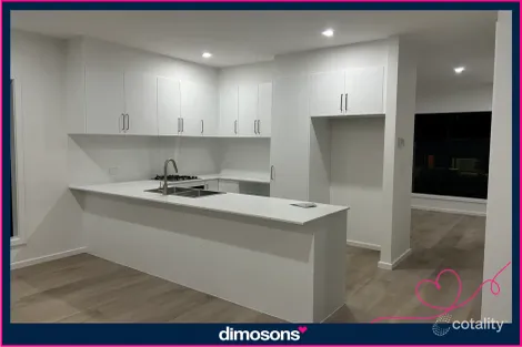 Property photo of 23 Saturn Crescent Dunmore NSW 2529