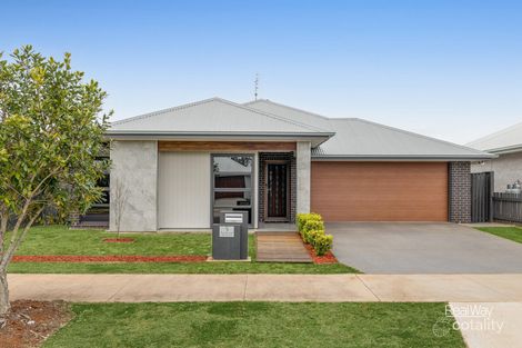 Property photo of 5 Fairweather Boulevard Highfields QLD 4352