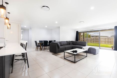 Property photo of 52 Arcadia Circuit Yarrabilba QLD 4207