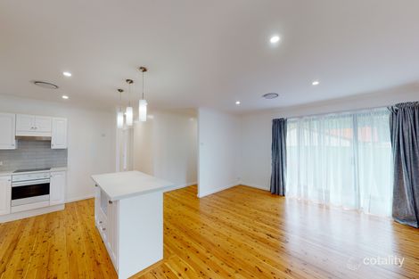 Property photo of 5 Delasala Drive Macquarie Hills NSW 2285