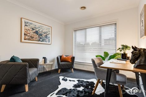 Property photo of 9 Bernly Boulevard Berwick VIC 3806