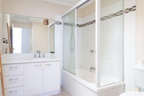 6/1 Pontoon Pl, Varsity Lakes, QLD 4227