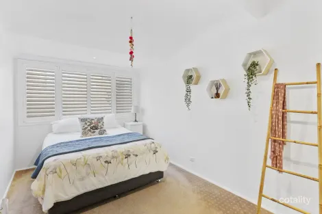 Property photo of 16 Lewis Crescent Forresters Beach NSW 2260