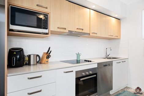Property photo of 302/24 Zenith Avenue Chermside QLD 4032