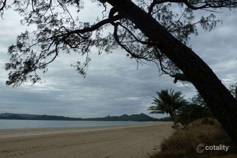 Property photo of 1 Redcliffe Avenue Seaforth QLD 4741