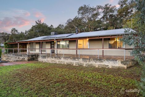 18 Hamersley St, Kelmscott, WA 6111