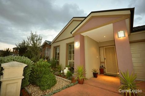 Property photo of 13 Hoxton Crescent Craigieburn VIC 3064