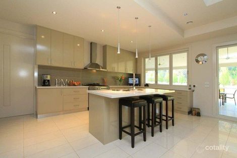 Property photo of 20 Lambourn Drive West Wodonga VIC 3690