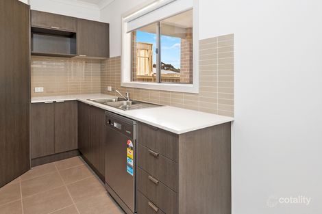 Property photo of 10 Hayloft Way Wollert VIC 3750