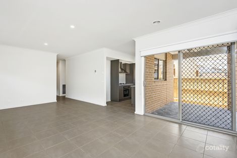 Property photo of 10 Hayloft Way Wollert VIC 3750