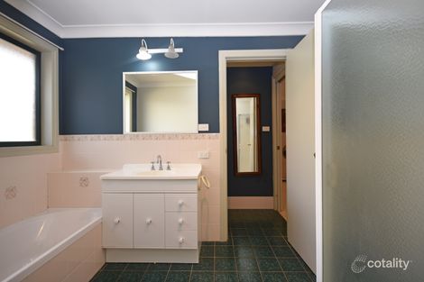 Property photo of 15 Websdale Drive Dubbo NSW 2830
