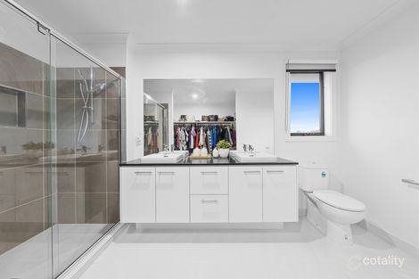 Property photo of 66 Swindale Way Clyde North VIC 3978
