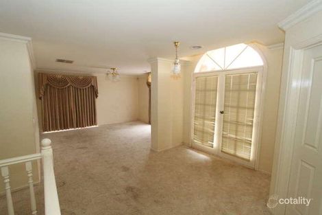 Property photo of 12 Prahn Court Brookfield VIC 3338
