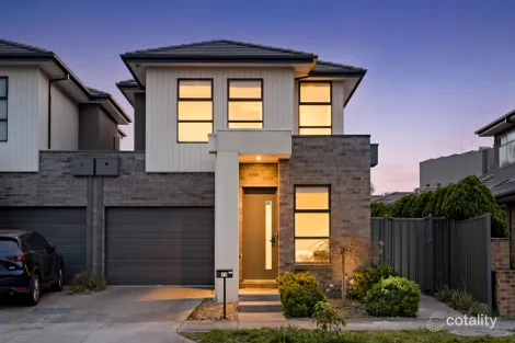 Property photo of 30 Lex Grove Oak Park VIC 3046