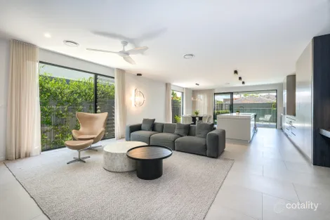 15b Drake Ave, Paradise Point, QLD 4216