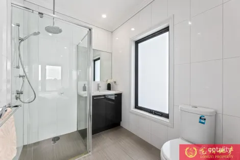 Property photo of 2 Malcolm Court Mount Waverley VIC 3149