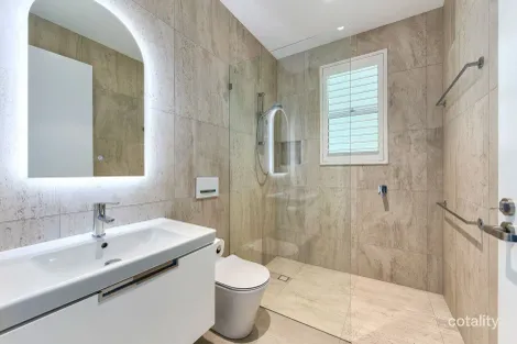 Property photo of 33 Stephens Road South Brisbane QLD 4101