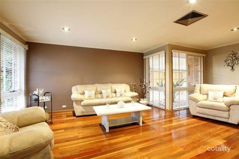 Property photo of 79 Thompson Circuit Mill Park VIC 3082