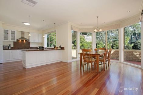 6 Barnsdale Way, Ringwood North, VIC 3134