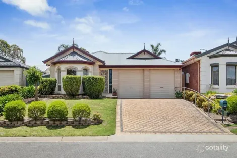 11 Cher Ct, Aberfoyle Park, SA 5159
