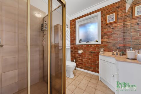 Property photo of 6 Gregory Place Melton West VIC 3337