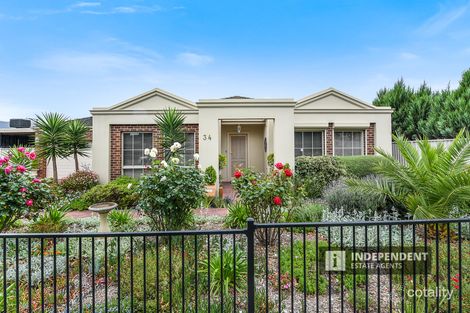 Property photo of 34 Hunt Club Boulevard Cranbourne East VIC 3977