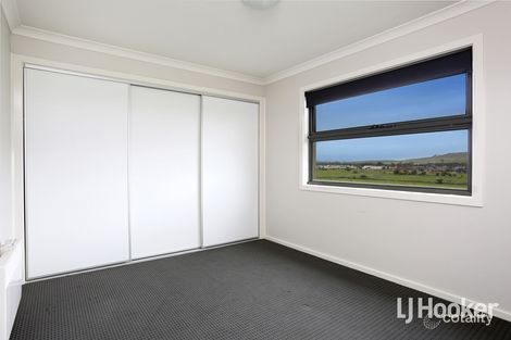 Property photo of 1 Swagman Walk Wollert VIC 3750