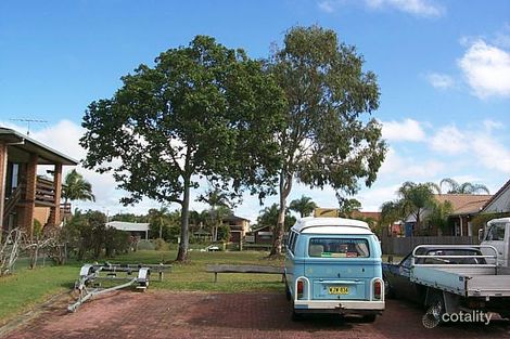 22 Akeringa Pl, Mooloolaba, QLD 4557