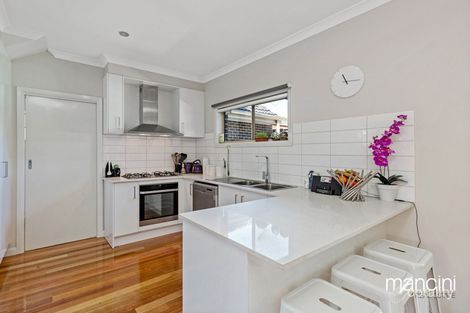 Property photo of 2/24 Primula Avenue Brooklyn VIC 3012